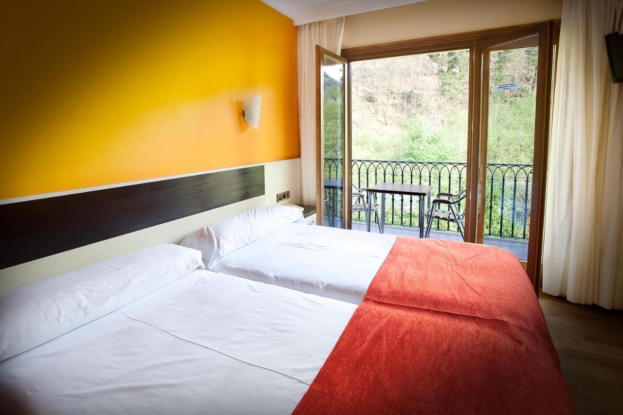 Hotel Venta De Etxalar Εξωτερικό φωτογραφία